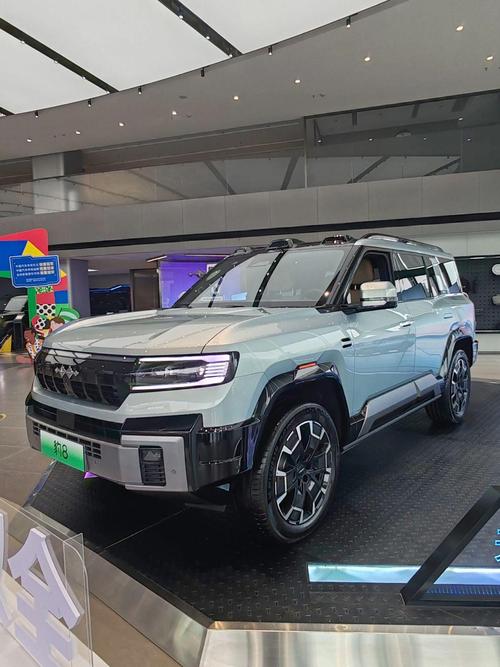 重庆309比亚迪方程豹硬派越野的爆款，英菲尼迪35周年与你共成长